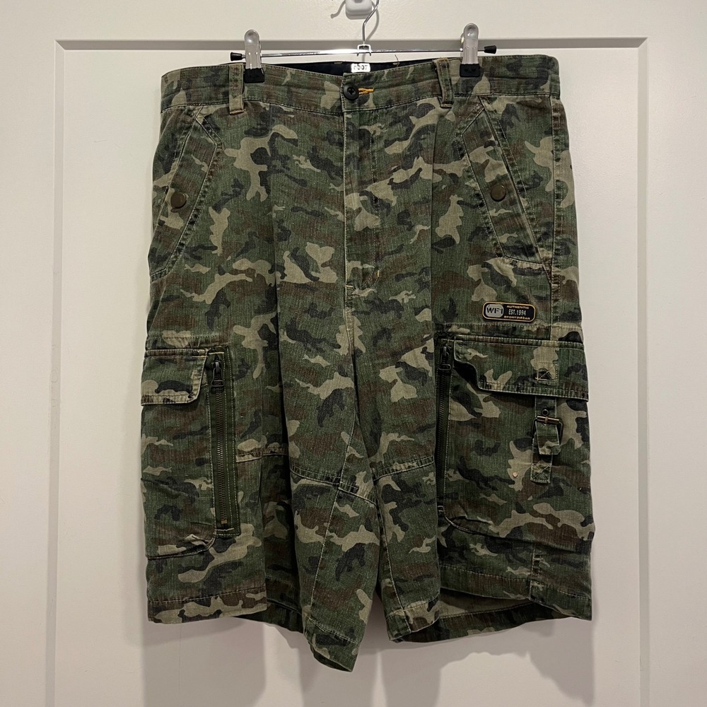 WearFirst WF1 Mens Camo Cargo Shorts Green Brown Size 34 Utility Multi-Pocket